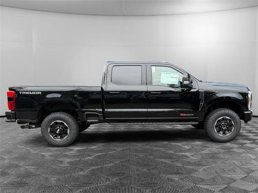 2025 Ford F-350 Platinum