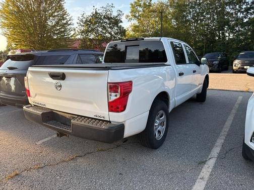2017 Nissan Titan S