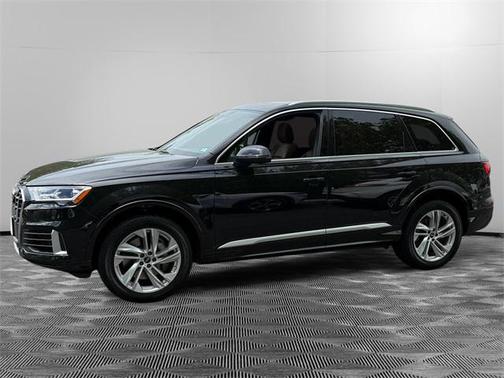 2021 Audi Q7 45 Premium Plus