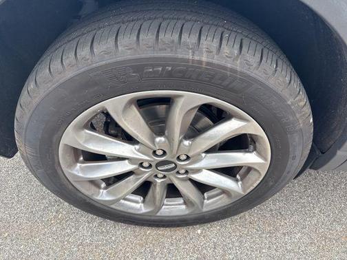 Elite Blue Metallic Clearcoat 2022 Lincoln Corsair Standard