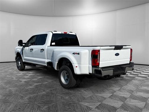 2025 Ford F-350 XLT