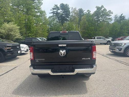 Diamond Black Crystal Pearlcoat 2019 RAM 1500 Big Horn