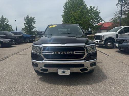 Diamond Black Crystal Pearlcoat 2019 RAM 1500 Big Horn
