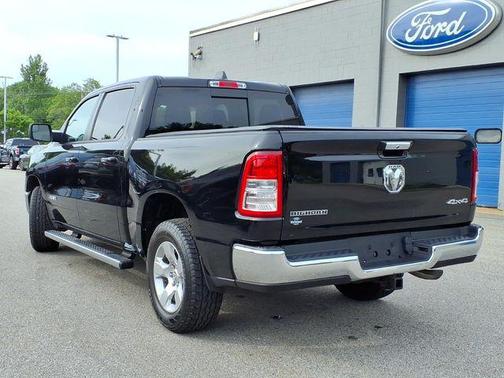 Diamond Black Crystal Pearlcoat 2019 RAM 1500 Big Horn