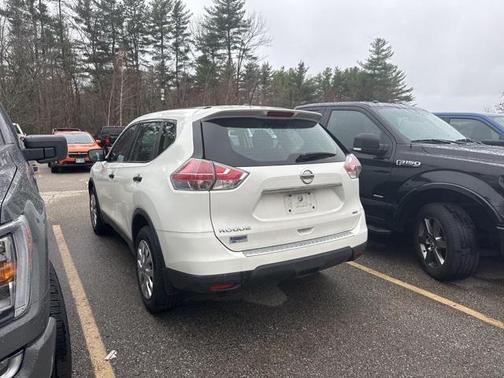 2016 Nissan Rogue S