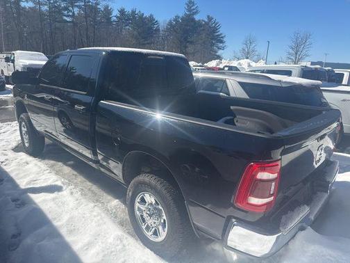 2020 RAM 3500 Tradesman Crew Cab 4x4 6'4' Box