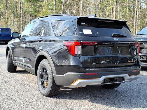 Agate Black Metallic 2026 Ford Explorer Tremor