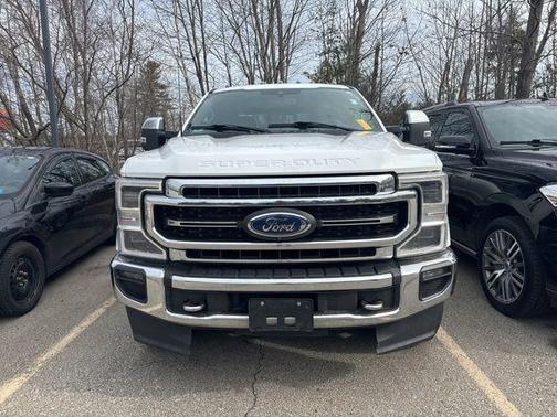Oxford White 2022 Ford F-250 Lariat