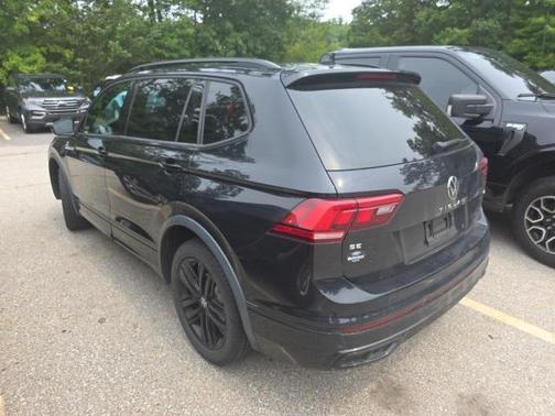 2022 Volkswagen Tiguan 2.0T SE R-Line Black 4MOTION