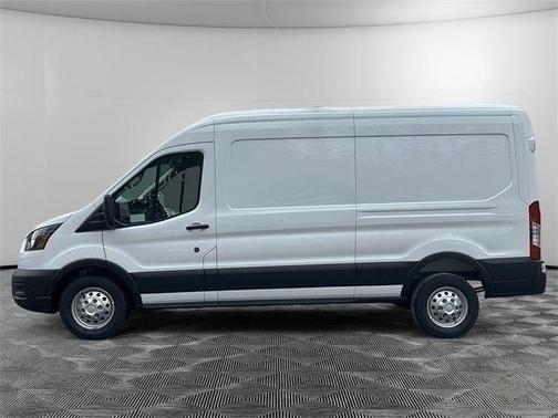 Oxford White 2026 Ford Transit-150 Base