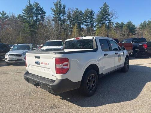 Oxford White 2024 Ford Maverick XLT