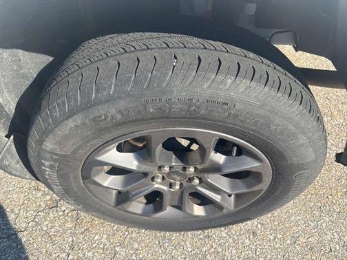 Oxford White 2024 Ford Maverick XLT