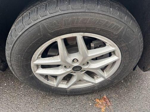 Carbonized Gray Metallic 2023 Ford Edge SEL