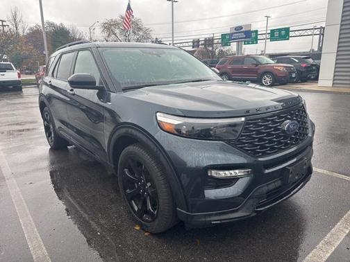 2022 Ford Explorer ST-Line
