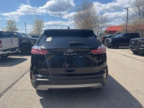 Agate Black Metallic 2023 Ford Edge SEL