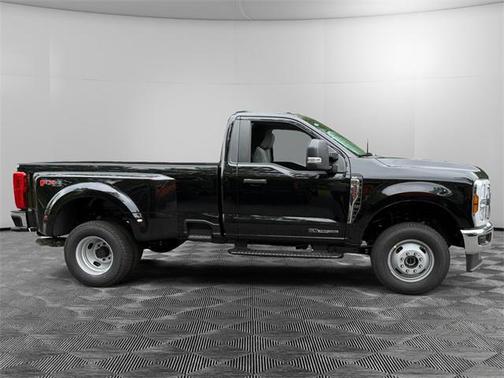 2025 Ford F-350 XLT