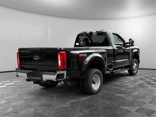 2025 Ford F-350 XLT