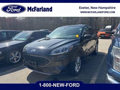 Agate Black Metallic 2022 Ford Escape SE