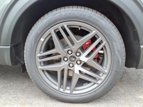 Carbonized Gray Metallic 2026 Ford Explorer ST