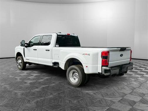 2026 Ford F-350 XLT