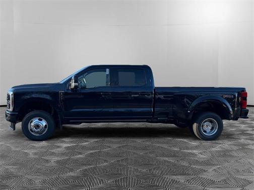 2025 Ford F-350 Platinum