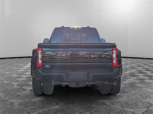 2025 Ford F-350 Platinum