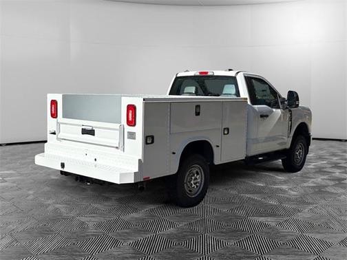 2025 Ford F-250 XL