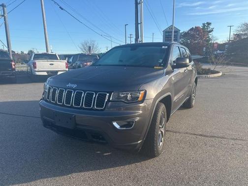 2020 Jeep Grand Cherokee Laredo