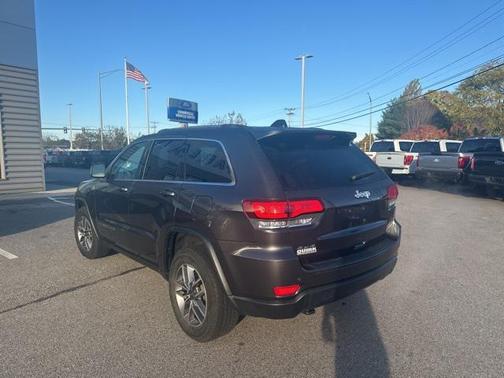 2020 Jeep Grand Cherokee Laredo