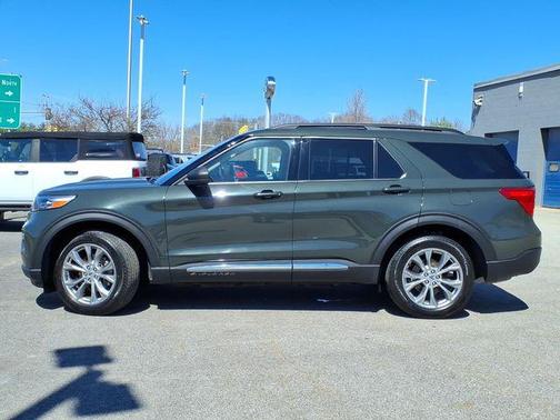 2022 Ford Explorer XLT