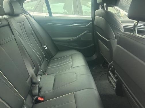 2021 BMW M550 i Xdrive