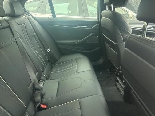 2021 BMW M550 i Xdrive