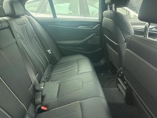 2021 BMW M550 i Xdrive