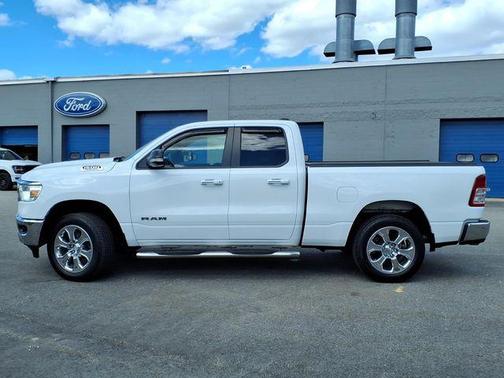 Bright White Clearcoat 2021 RAM 1500 Big Horn/Lone Star