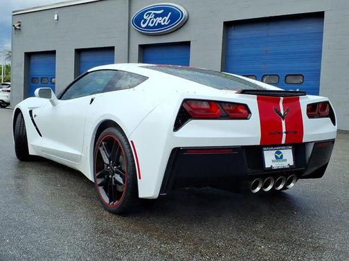 Arctic White 2019 Chevrolet Corvette Stingray