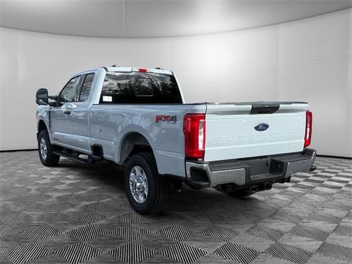 2025 Ford F-350 XLT
