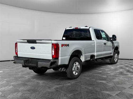 2025 Ford F-350 XLT