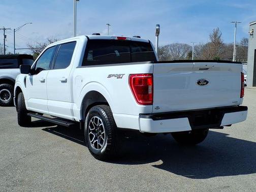 Oxford White 2023 Ford F-150 XLT