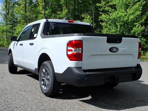 Oxford White 2026 Ford Maverick XLT