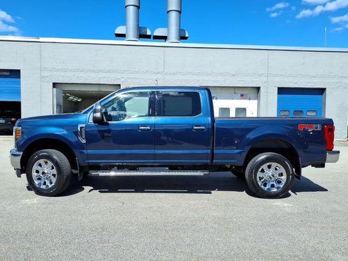 Blue Jeans Metallic 2018 Ford F-350 Lariat