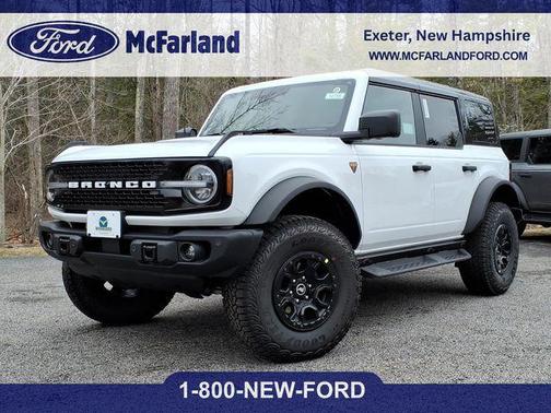 Oxford White 2026 Ford Bronco Badlands