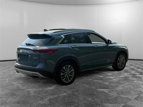 2023 INFINITI QX50 LUXE AWD