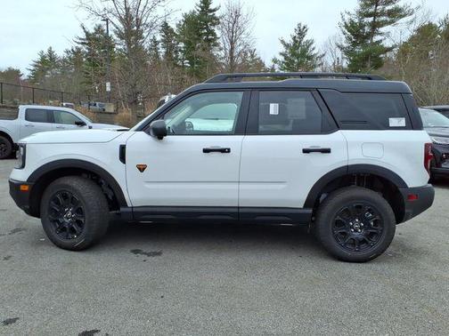 Oxford White 2026 Ford Bronco Sport Badlands