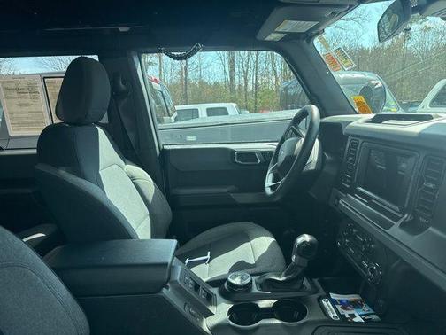 Oxford White 2022 Ford Bronco Base