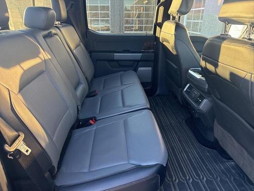 2023 Ford F-150 Lightning LARIAT