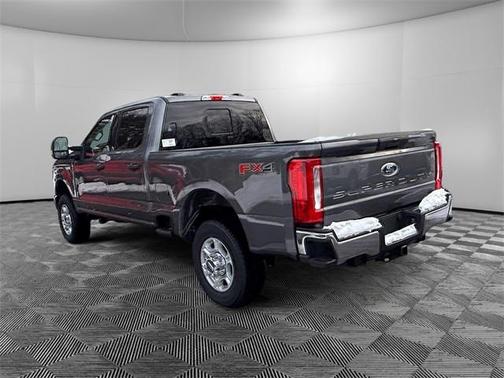 2025 Ford F-350 XLT