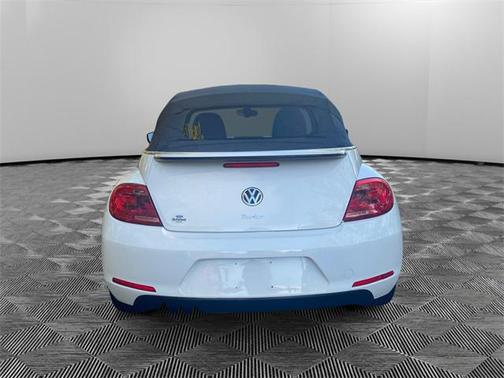 2016 Volkswagen Beetle 1.8T Denim