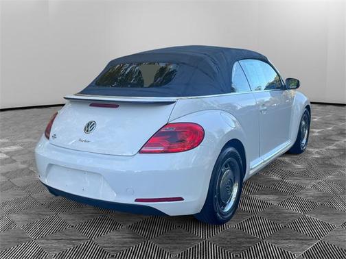 2016 Volkswagen Beetle 1.8T Denim