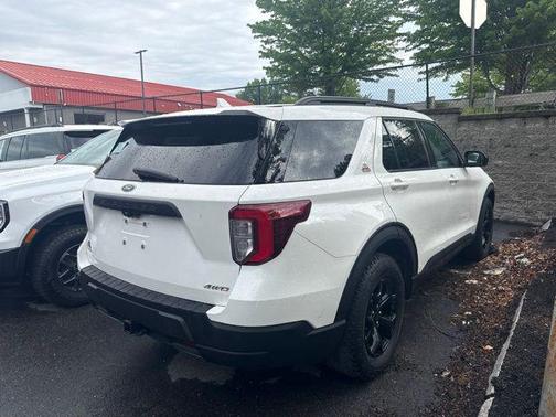 Star White Metallic Tri-Coat 2022 Ford Explorer Timberline