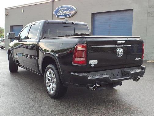 Diamond Black Crystal Pearlcoat 2021 RAM 1500 Longhorn